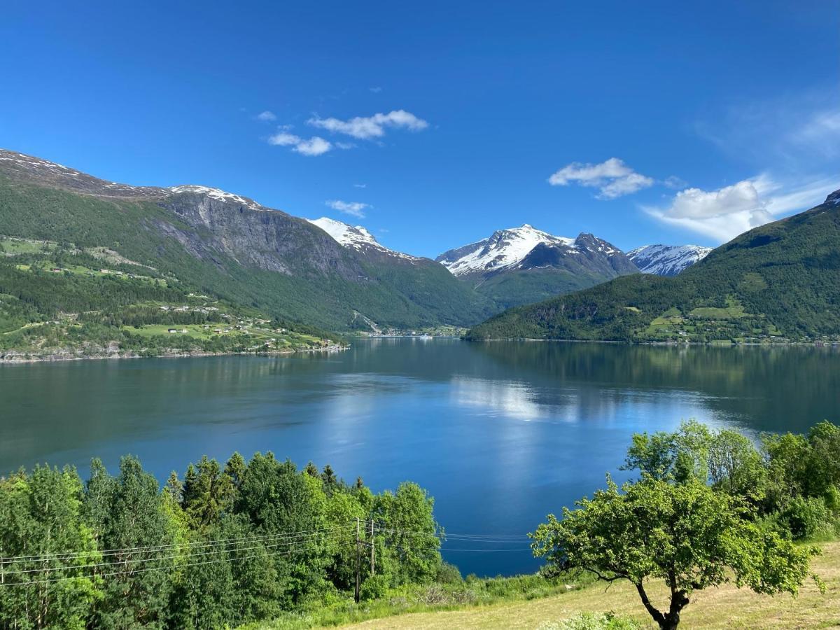 Olden Fjord Apartments Exterior photo